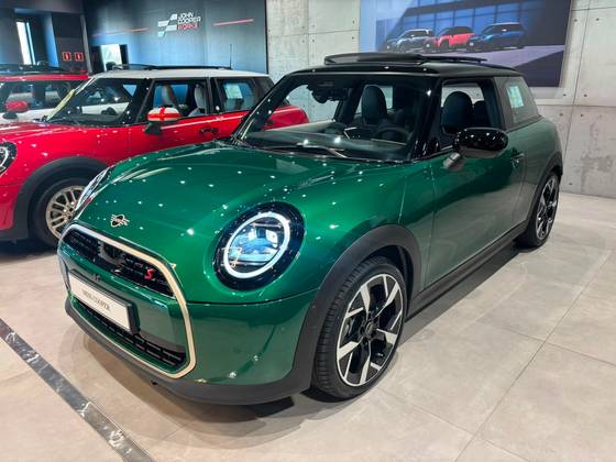MINI COOPER 54,2 KW ELÉTRICO JOHN COOPER WORKS MINI COOPER 54,2 KW ELÉTRICO JOHN COOPER WORKS